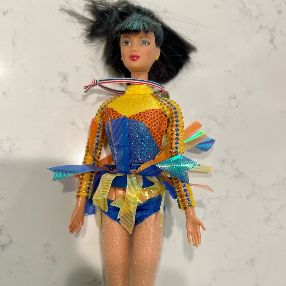 2002 Salt Lake City Olympics Michelle Kwan Barbie Ice Skater doll - Picture 4 of 8